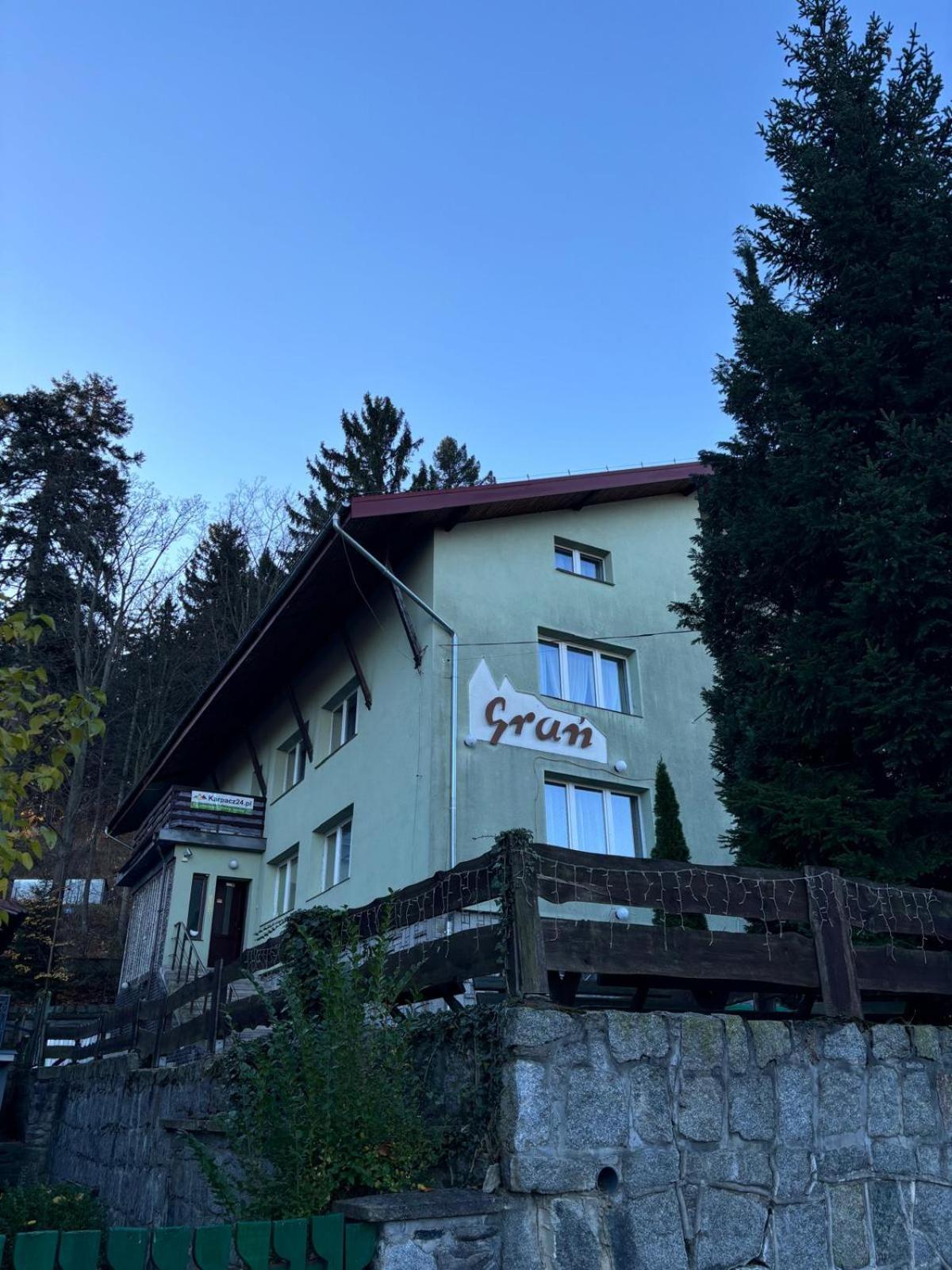 Pensjonat Gran Hotell Karpacz Exteriör bild